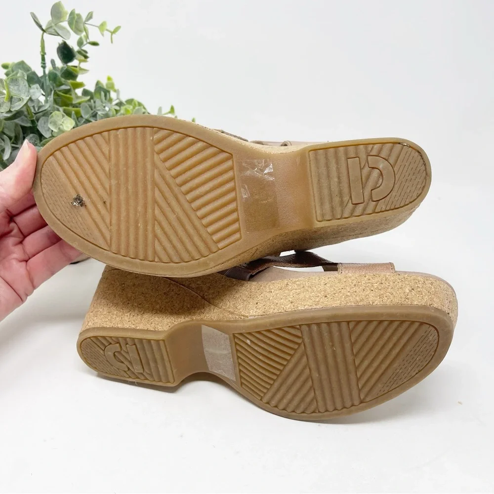 Earth Khaya Kella Leather Platform Sandals Sapphire Taupe